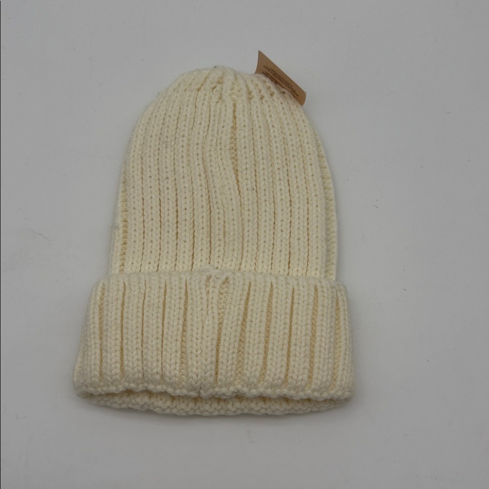 UGG‎ Kids Ivory Ribbed Beanie - Picture 3 of 3